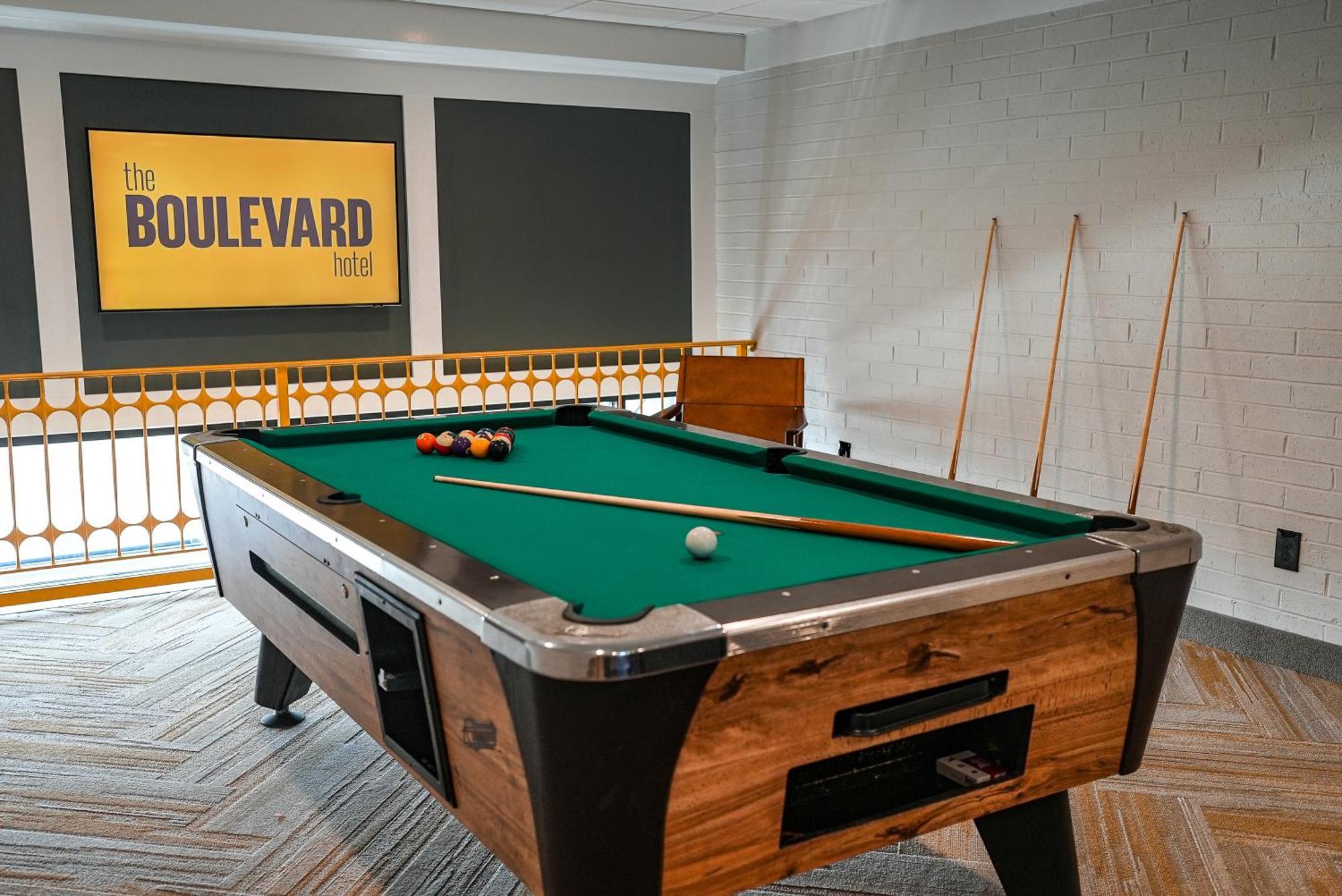 The Boulevard Hotel Beach Haven Exterior photo
